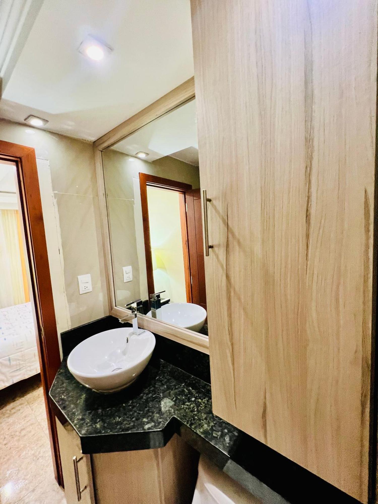 Sol Y Confort Suites Machala Eksteriør billede